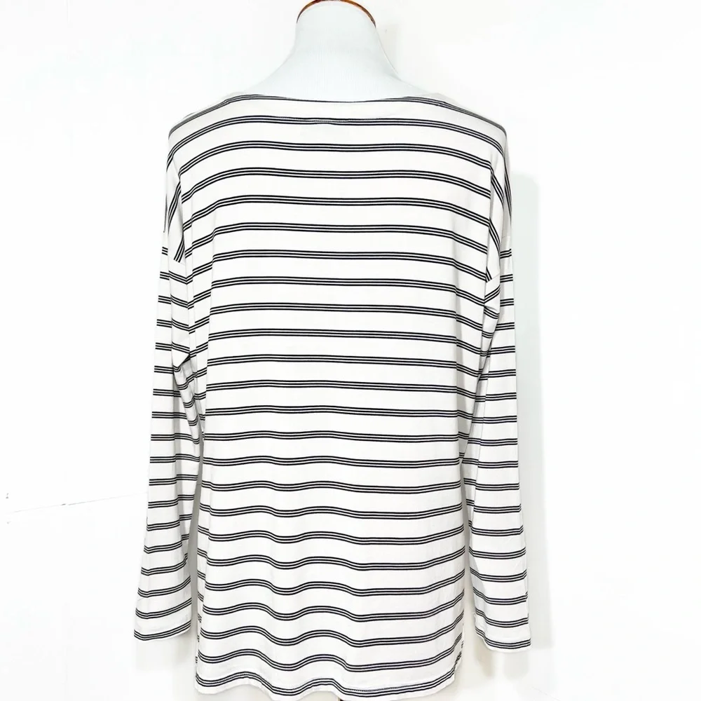 Cupcakes and Cashmere Black White Striped Split Hem Long Sleeve Buttondown Top - Picture 5 of 11